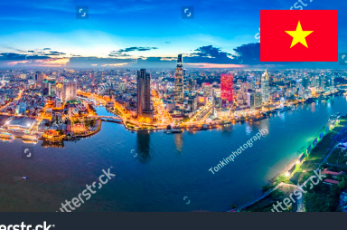 ホーチミンのタイムラプス画像とベトナム国旗